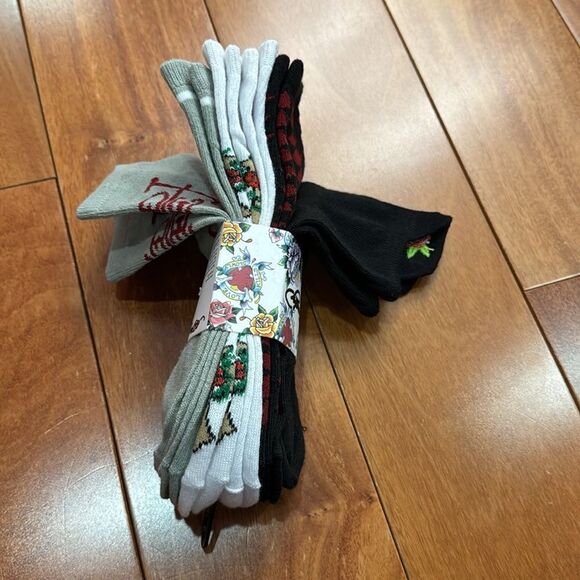 NWT Ed Hardy Graphic 6 Packs Socks - Picture 2 of 7